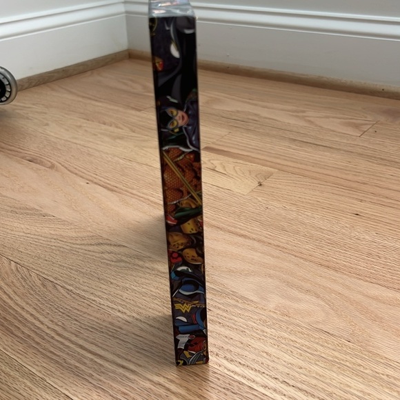 DC Comics Justice League Super Hero ‘R’ Wall Decor - Picture 6 of 8